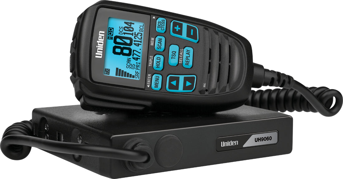 Uniden UH90604X4PLUS 4WD Enthusiast Pack with UH9060 UHF Radio, AT970BKS Radome Antenna and UH45 Handheld Radio